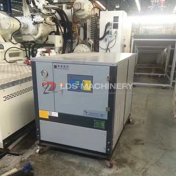 Water-cooled Packaged Chiller For Injection Mold Temperature Control 1